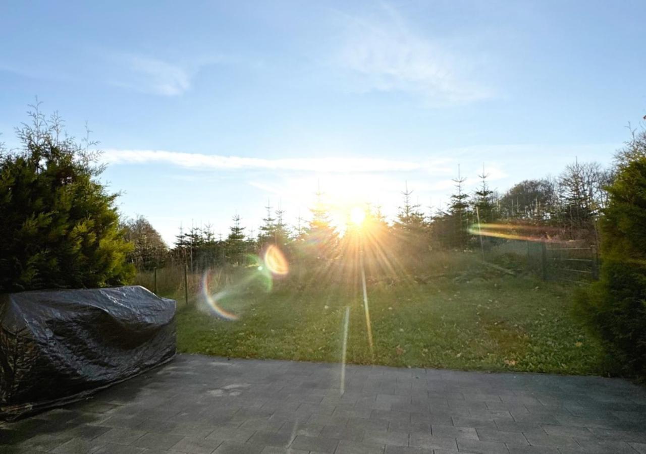 Greenhouse Living Apartment Nivis Mit Garten - 4 Minuten Nach Winterberg - Wandern, Mountainbike Fahren - Natur Geniessen Medebach Kültér fotó